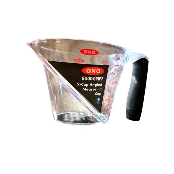 Oxo Good Grips 2-Cup Angled Measuring Cup - Picture 1 of 4